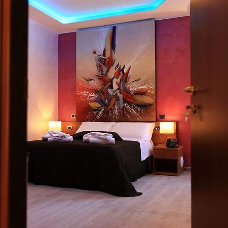 Mirko Luxury Inn Рим Экстерьер фото