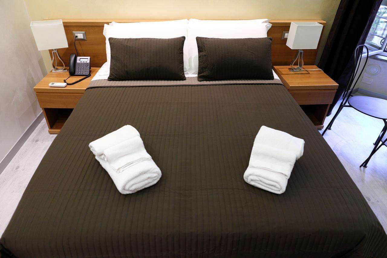 Mirko Luxury Inn Рим Экстерьер фото
