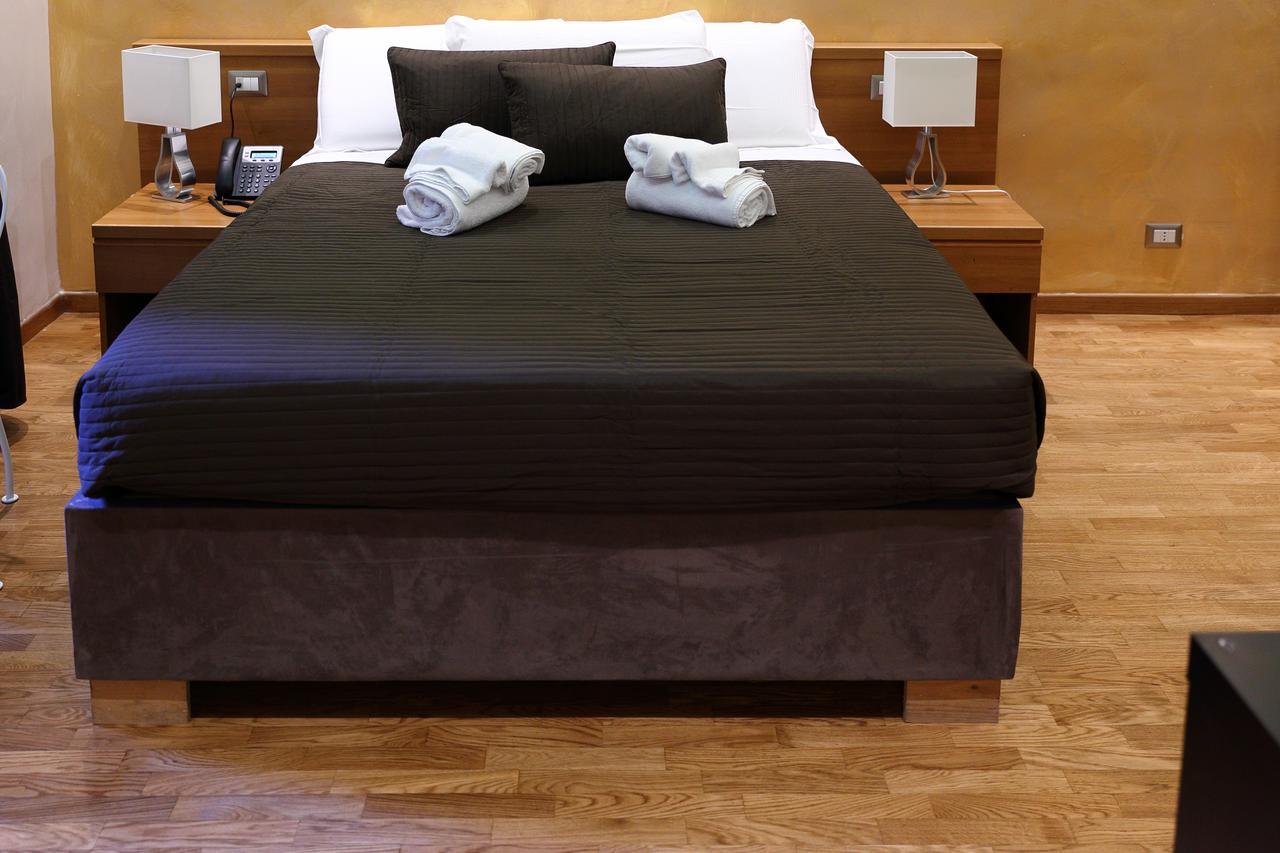 Mirko Luxury Inn Рим Экстерьер фото